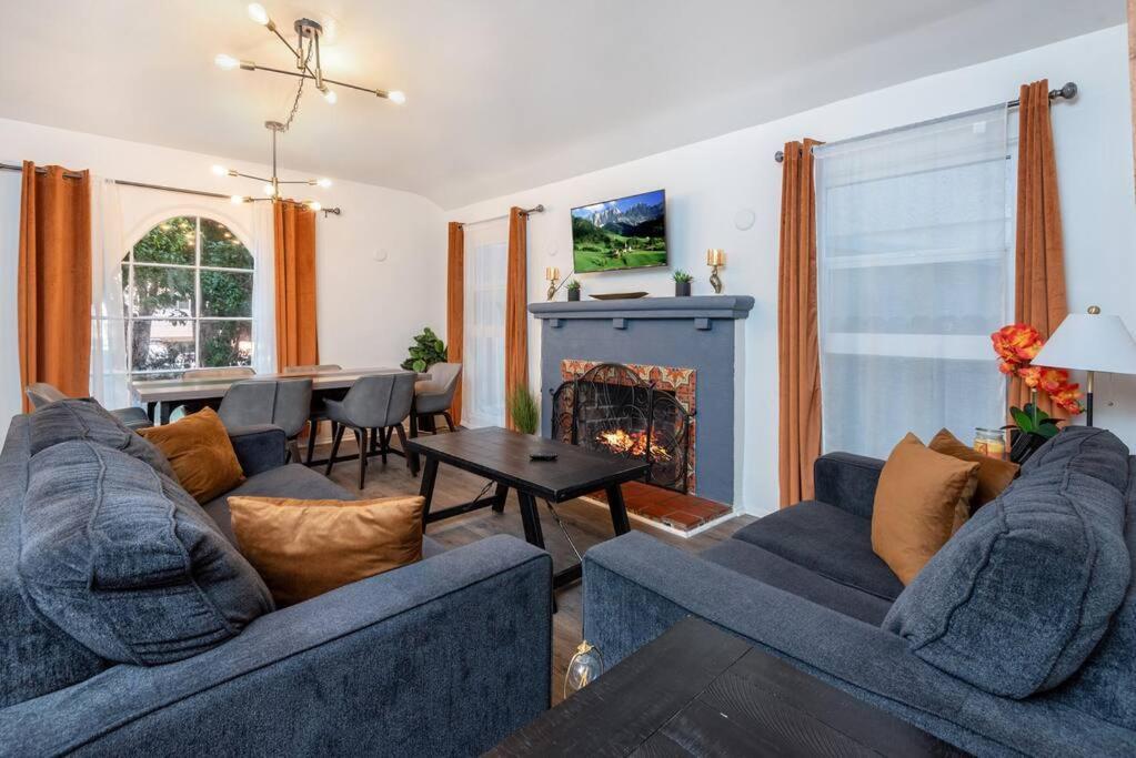 Chic And Spacious 3Br Gem In Central La Los Angeles Exterior photo